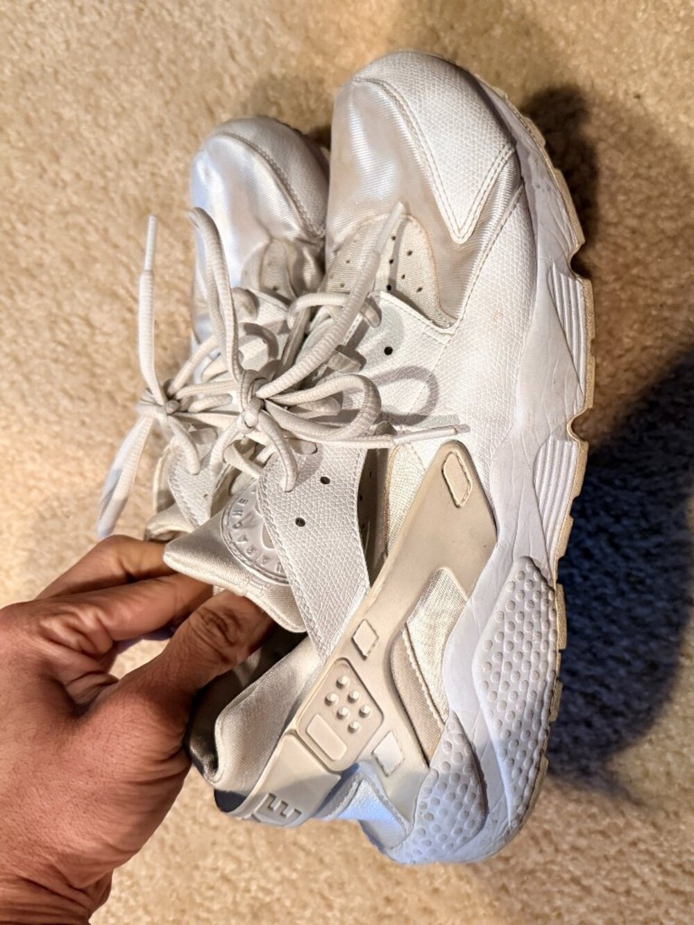 Previously Loved White NIKE Air Huarache Sneakers Size 12